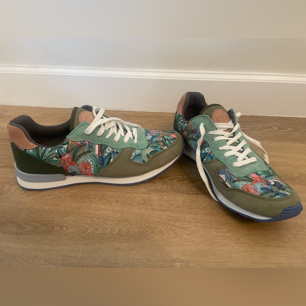 Inkkas Jungle sneaker jogger womens 8 new without box